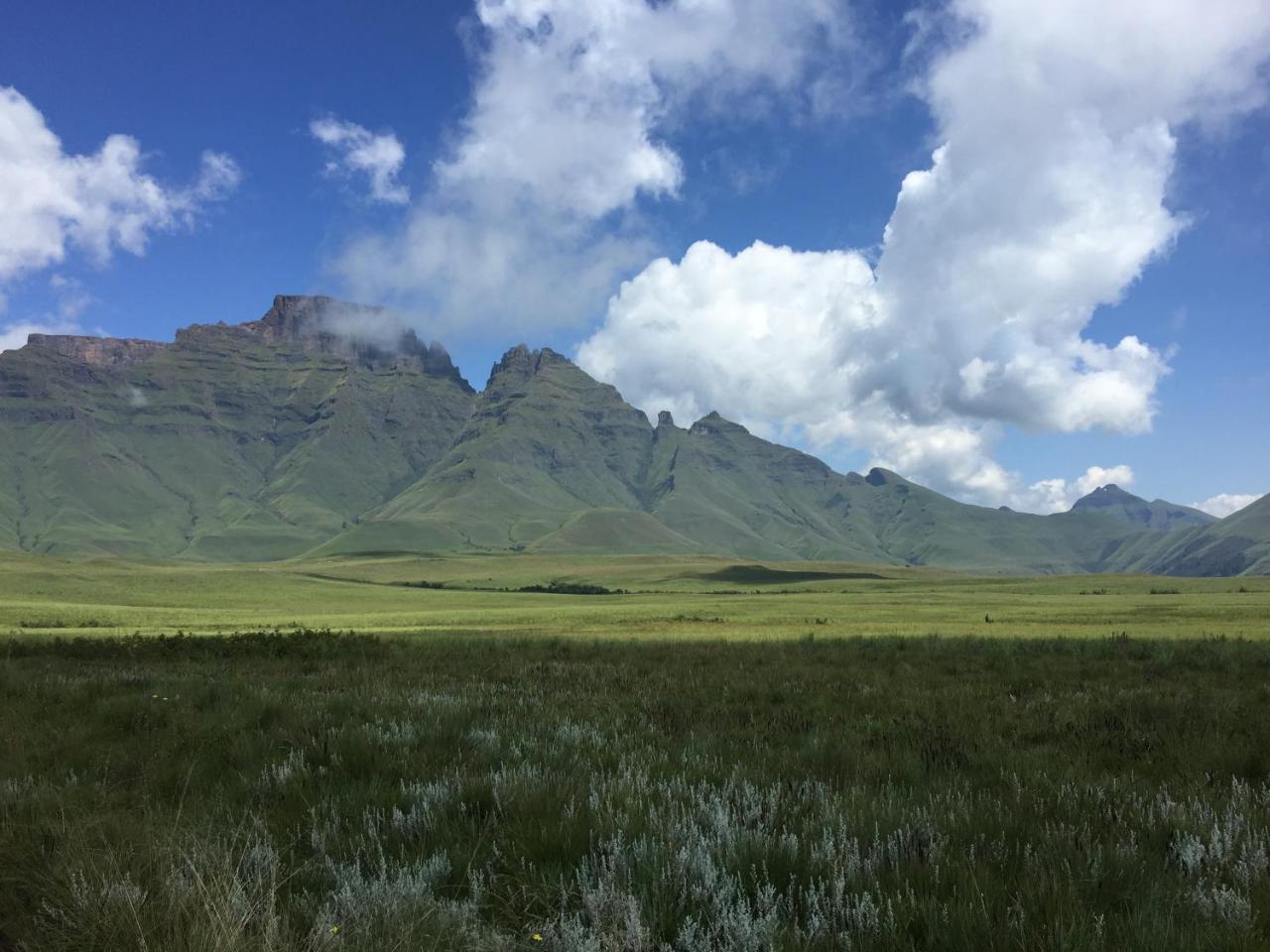 Drakensberg Inkosana Lodge Champagne Valley Екстериор снимка